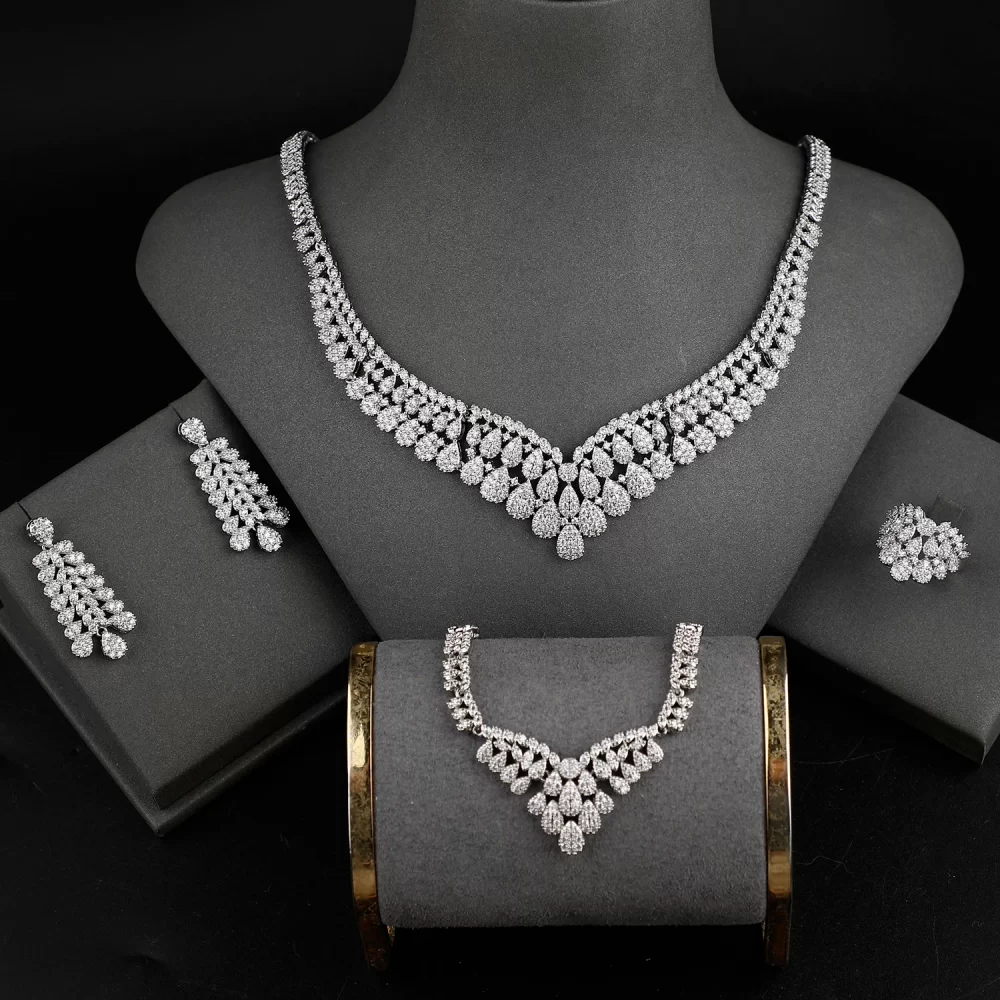 2024 New Luxury Bling Zircon Charm 4 Piece Bridal Jewelry Sets banquet party Wedding Jewelry Sets